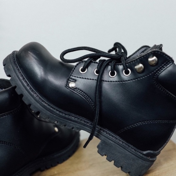 State Street Ankle Boot

A453210 - Picture 9 of 10